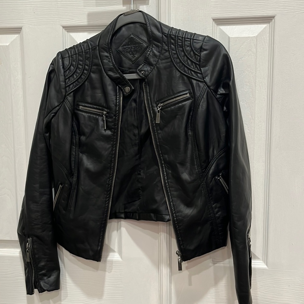 Size. Small brand. Joujou
